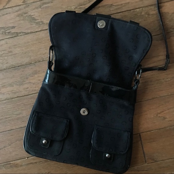 Black guess purse - Picture 4 of 6